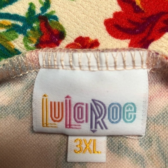 Lularoe New With Tags Cassie Floral Skirt Sz 3XL NWT - Picture 3 of 6